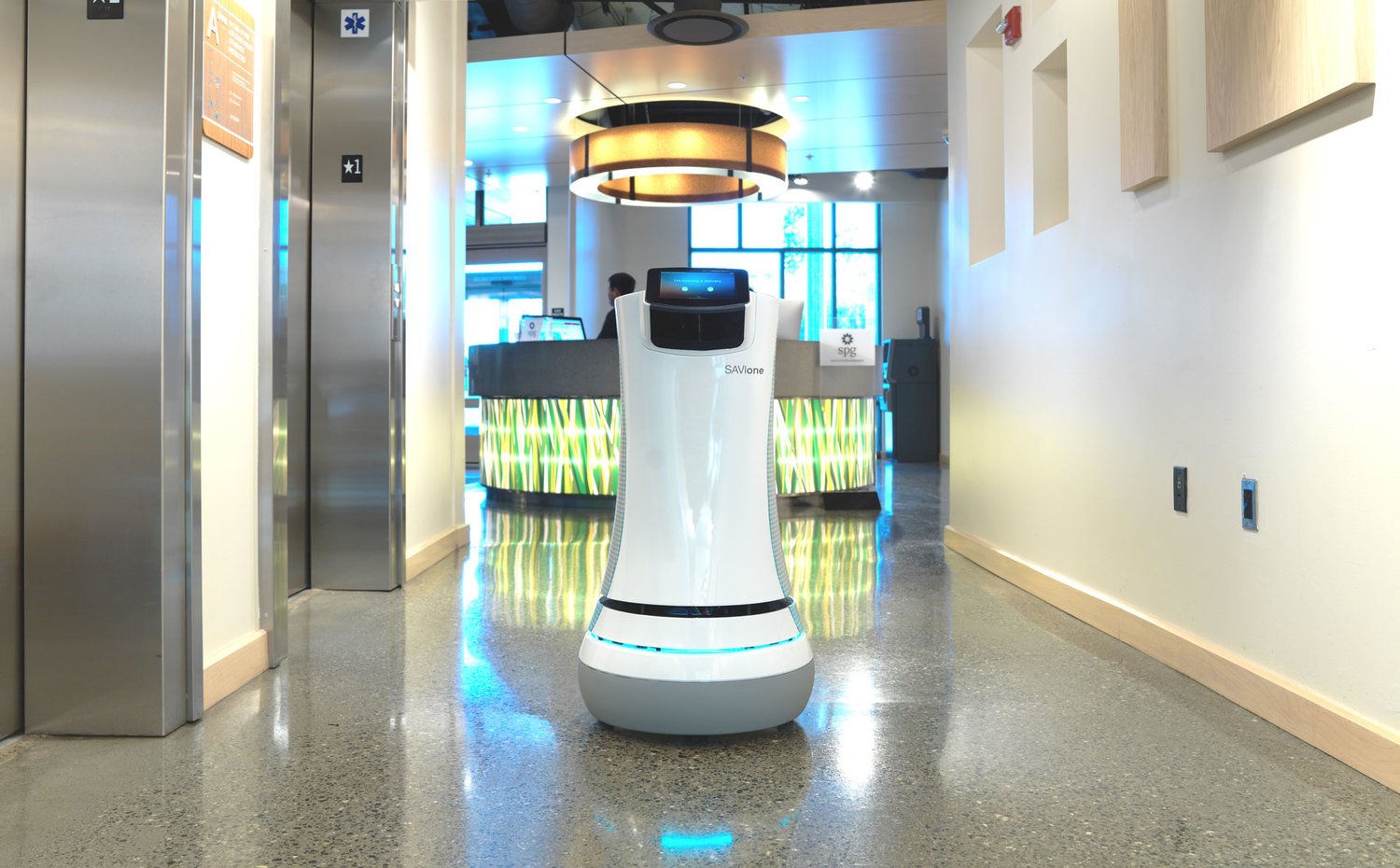 New Room Service Robot Butler Robot for Hotels